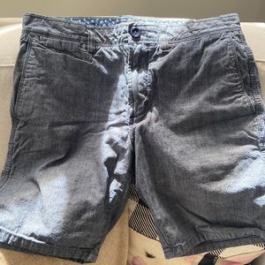Banana Republic Men’s Denim Aiden Short